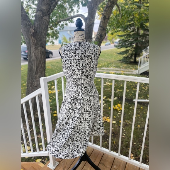 H&M Empire Waist Dresses - Picture 15 of 16